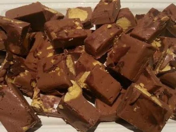 Violet Crumble Fudge