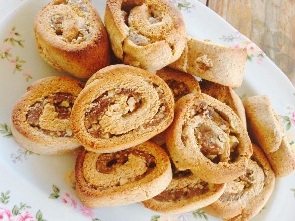 Almond Date and Walnut Scrolls 