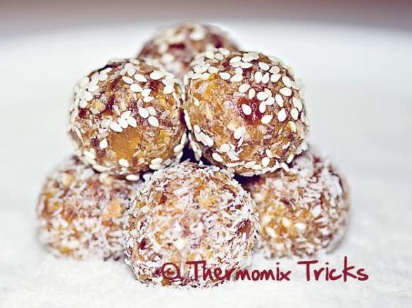 4 Ingredient Fruit Balls - Gluten & Nut Free