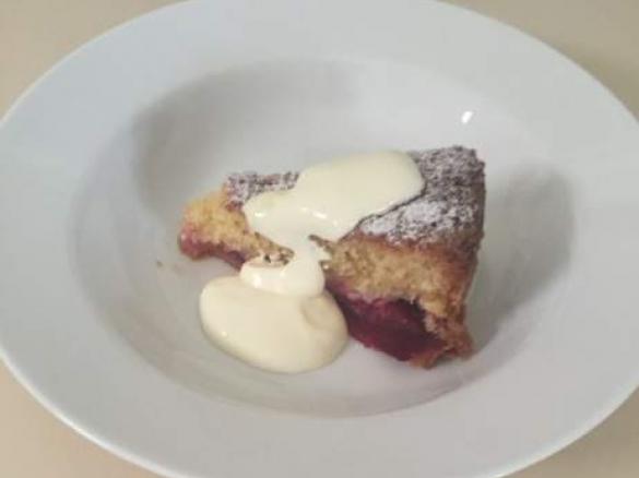 Plum and Vanilla Cake