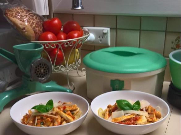 Chicken with Tomato, Mushroom and Butter Sauce 