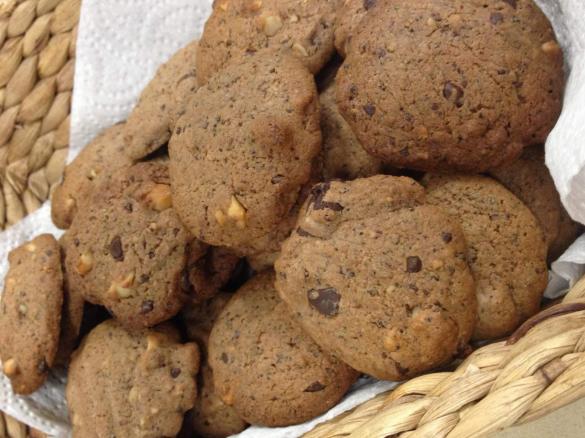 Wattleseed, choc chip, macadamia cookies