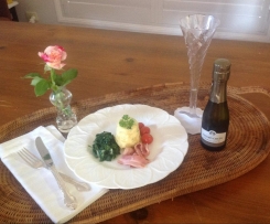 Macaroni and Cheese Steamed Mini Quiches