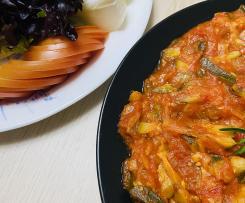 Zucchini with tomato (kosa a banadoura)