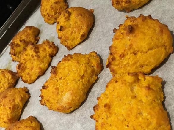 Cheesy Pumpkin Bites