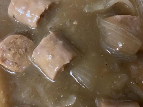 Sausages with onion gravy and vegetables