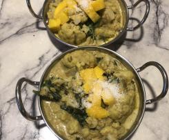 Cauliflower mango coconut curry