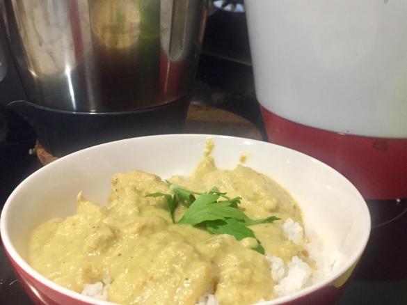 Coconut and cashew chicken