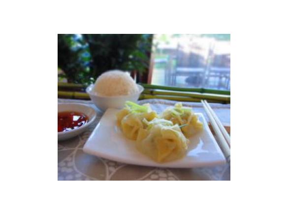 Steamed Prawn and Chicken Dumplings