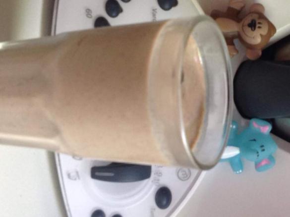 Banana Walnut Smoothie