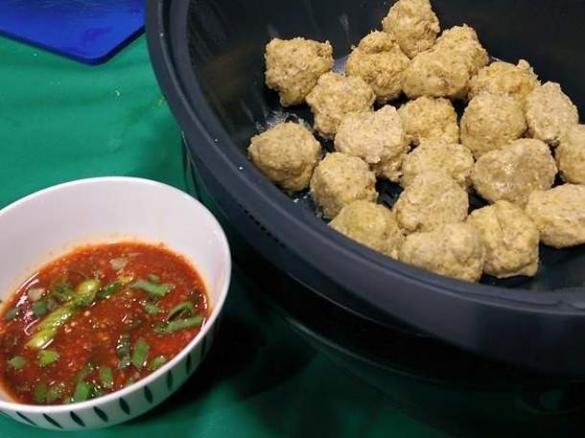 Chicken Quiona Devil Balls with a Spicy Dipping Sauce