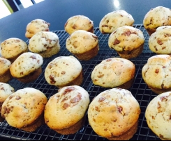 Easter Egg Choc Chip Banana Muffins