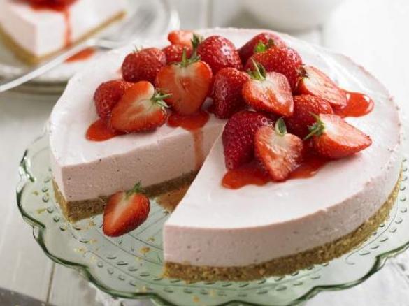 Baked Strawberry Cheesecake