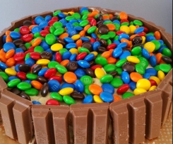 Kit Kat Cake