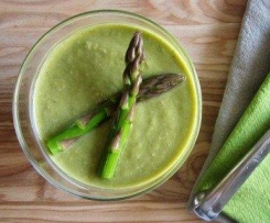 Easy healthy warming asparagus soup