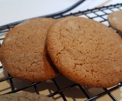 Crisp Ginger Biscuits