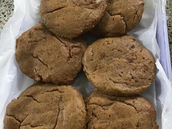 Easy Vegan Almond Cookies