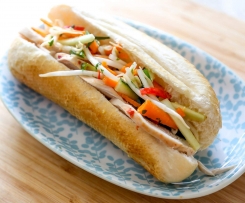 Thai chicken salad roll