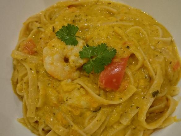 Creamy Tomato, Prawn & Pumpkin Fettuccine