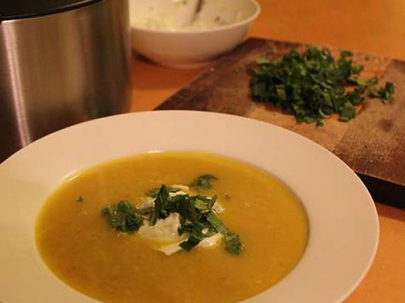 Chickpea Soup with Mint and Coriander Yoghurt