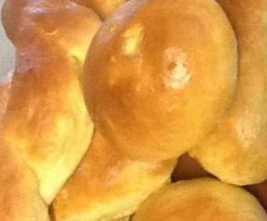 Soft Buttermilk Rolls