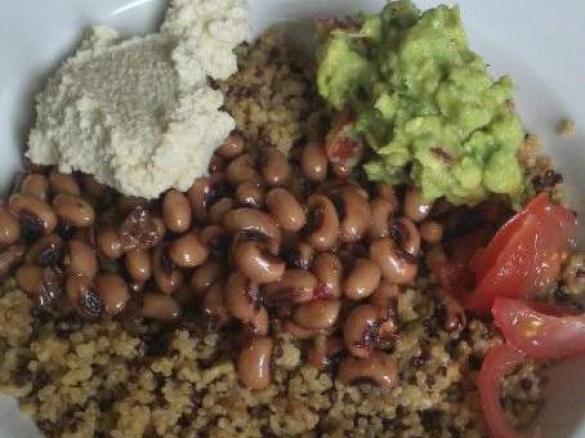 Mexican Quinoa Bowls with Cashew Cream (vegan)