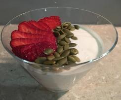Vanilla Greek Style Yoghurt