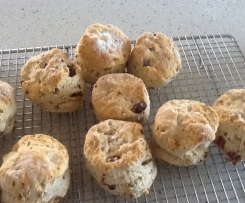 Date scones