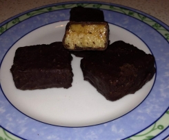 Raw Paleo Snickers Bars