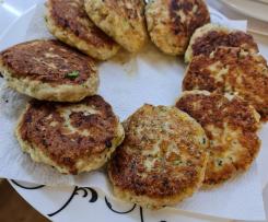 Chicken, zucchini, haloumi fritters