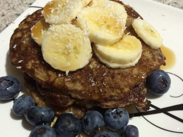 Paleo Coconut Banana Pancakes