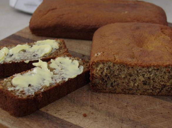 Banana & Walnut Loaf