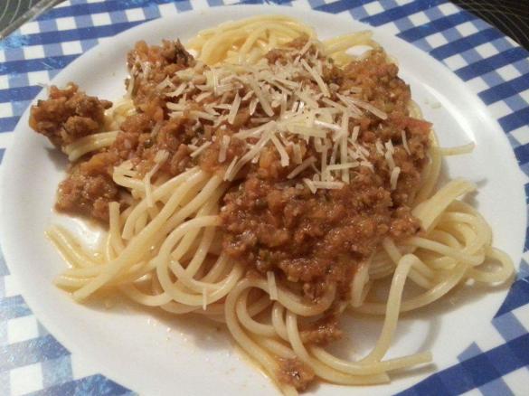 HIDDEN VEGETABLE Spaghetti bolognese mince