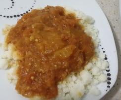 Tomato and onion relish