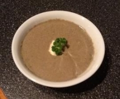 Creamy Mushroom Soup . . . HOWEZAT!
