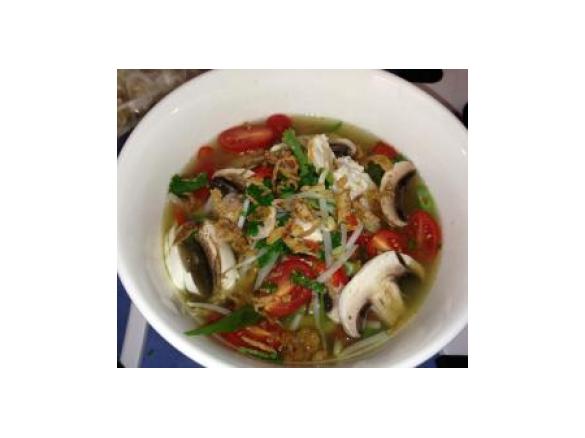 Vietnamese Chicken Noodle Soup