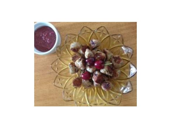 chicken cherry meat balls with dipping sauce