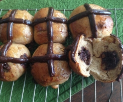 Choc Hazelnut Hot Cross Buns