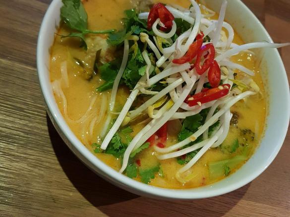 Prawn & Chicken Laksa