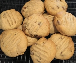 Better than Subway Choc Chip cookies