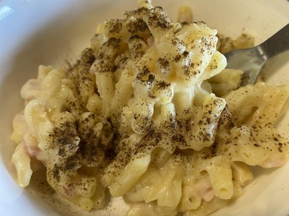 Carbonara pasta sauce ( hidden vege, can be dairy free)