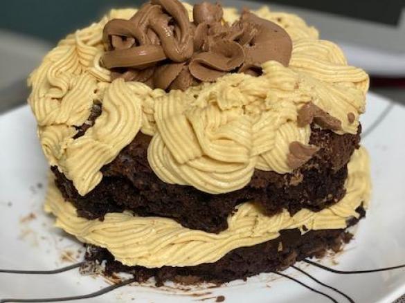 keto choc /peanut cake on sweet potato brownie base