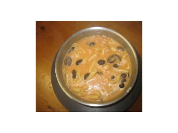 Creamy tomato and olive pasta