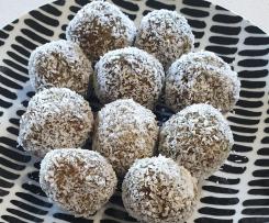 Sticky Date Choc Bliss Balls