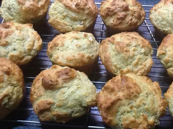 Avocado, bacon and cheese muffins