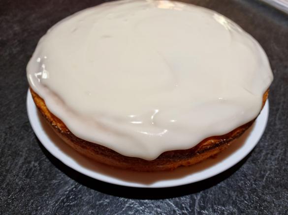 Simple yoghurt & lemon cake