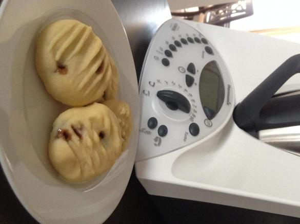 Salted Caramel Shortbread Biscuits