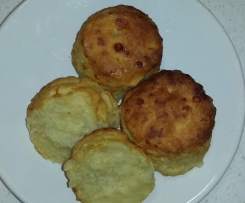 Apple, onion and cheese scones