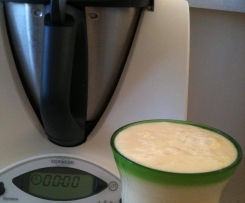 Mango banana smoothie