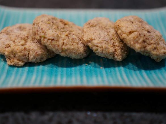 Italian Almond biscuits (Pastini Mandorla)